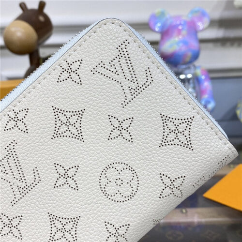 High Quality Luxury Louis Vuitton Zippy Wallet Mahina Ivory product detail