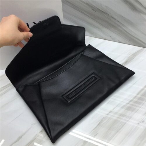 High Quality Luxury Givenchy Antigona Envelope Clutch Grained Leather (Varied Colors) product detail
