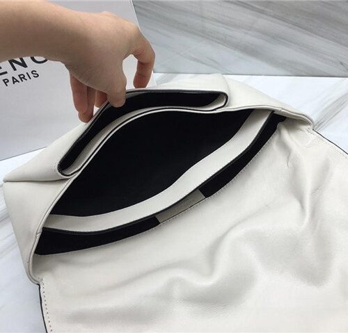 High Quality Luxury Givenchy Antigona Envelope Clutch Grained Leather (Varied Colors) product detail