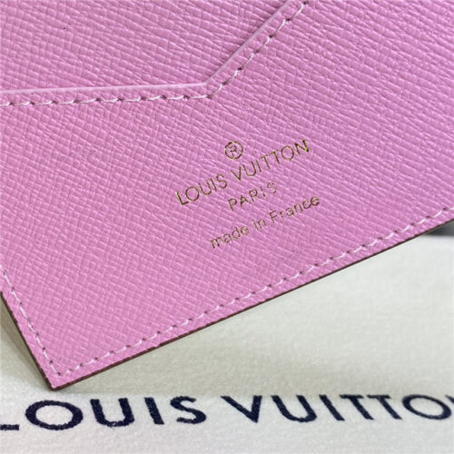 High Quality Luxury Louis Vuitton Passport Cover product detail