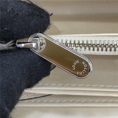 High Quality Luxury Louis Vuitton Zippy Wallet Mahina Ivory product detail