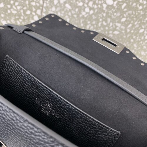 High Quality Luxury Valentino Garavani Rockstud Bag product detail