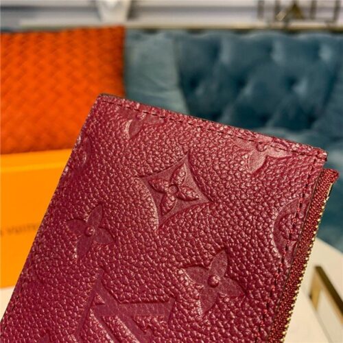 High Quality Luxury Louis Vuitton Zipped Card Holder (Varied Colors) product detail