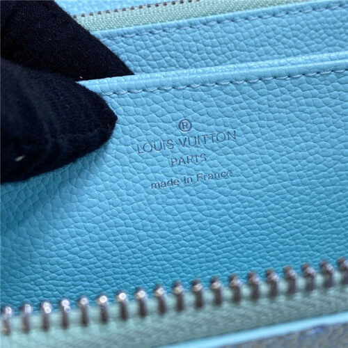 High Quality Luxury Louis Vuitton Zippy Wallet Green product detail