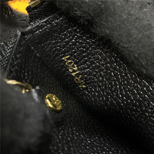 High Quality Luxury Louis Vuitton Card Holder Recto Verso Black product detail