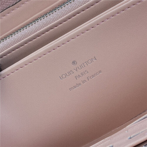 High Quality Luxury Louis Vuitton Zippy Wallet Mahina Magnolia product detail