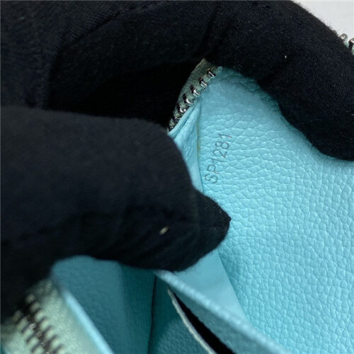 High Quality Luxury Louis Vuitton Zippy Wallet Green product detail