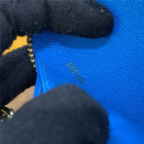 High Quality Luxury Louis Vuitton Zippy Wallet (Exclusive Edition) product detail