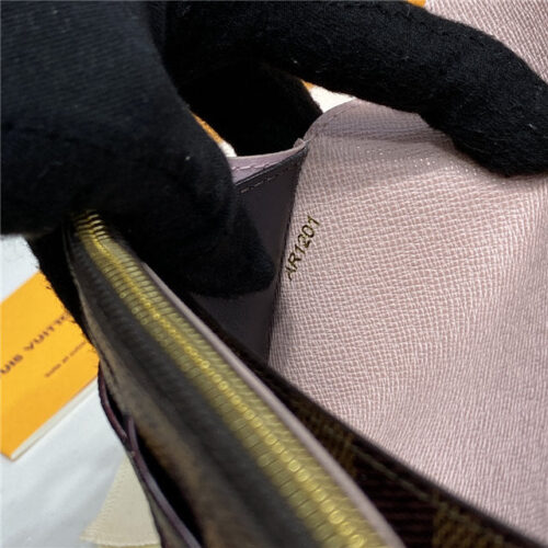 High Quality Luxury Louis Vuitton Emilie Wallet (Varied Colors) product detail
