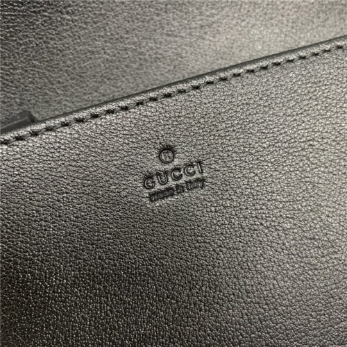 High Quality Luxury Gucci GG Wallet With Chain (Varied Colors) product detail