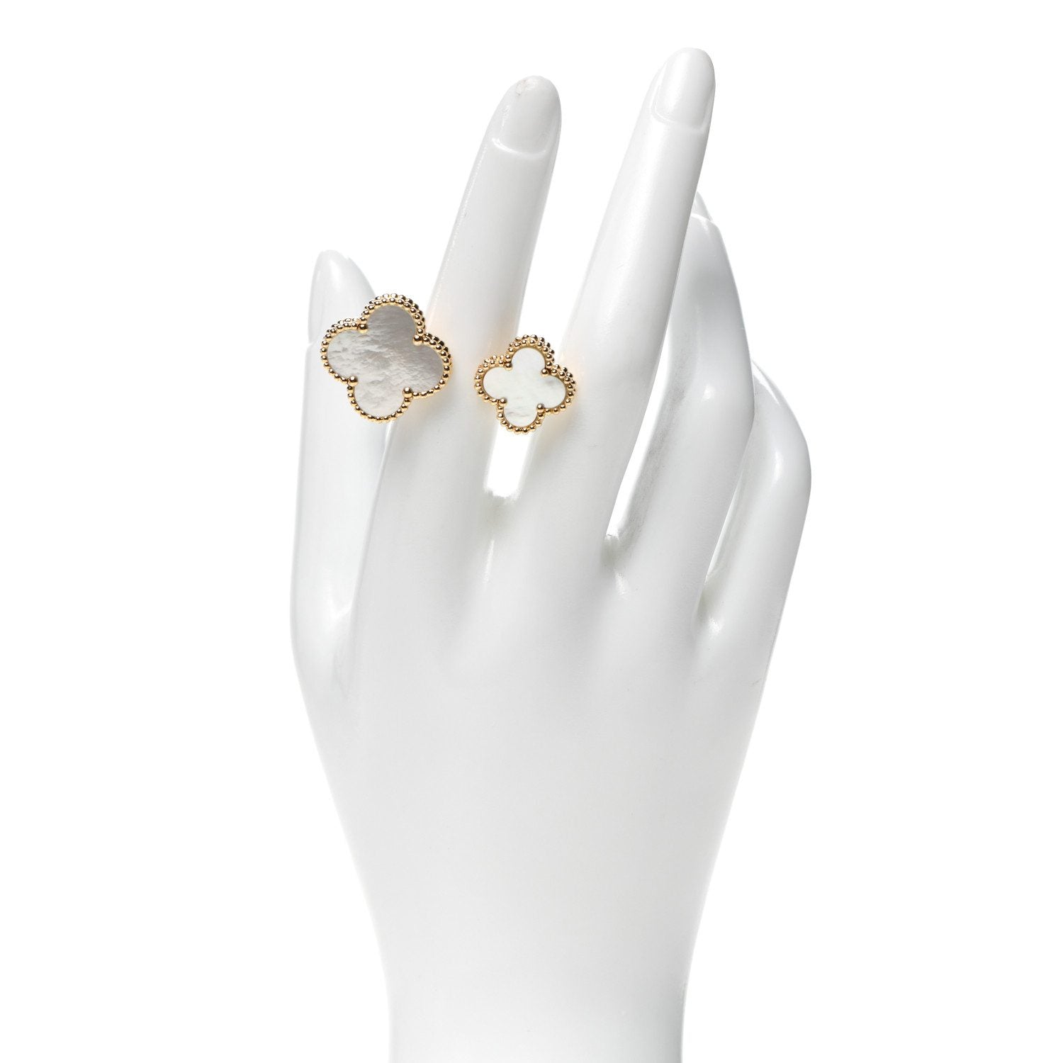 High Quality Luxury Van Cleef Arpels Magic Alhambra Between The Finger Ring – Style 54198 product detail
