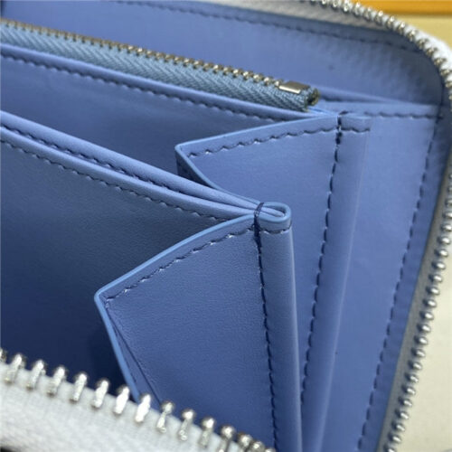 High Quality Luxury Louis Vuitton Zippy Wallet Mahina Blue product detail