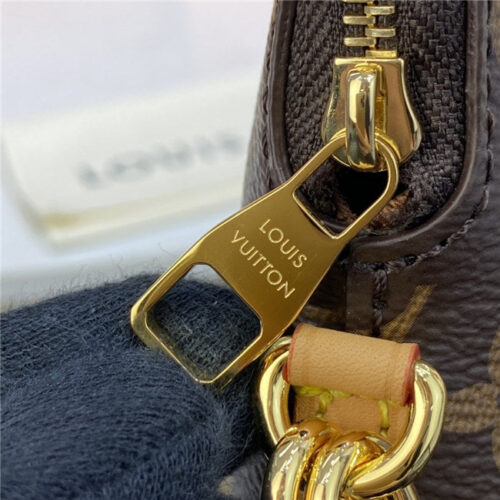 High Quality Luxury Louis Vuitton Utility Phone Sleeve product detail