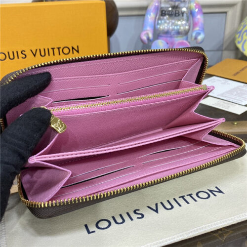 High Quality Luxury Louis Vuitton Zippy Wallet product detail