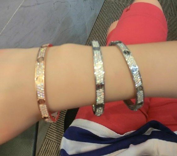 High Quality Luxury Cartier Love Bracelet Silver Full Diamonds product detail