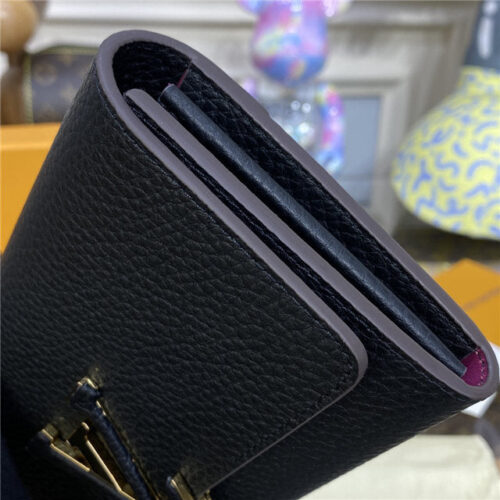 High Quality Luxury Louis Vuitton Capucines Wallet product detail