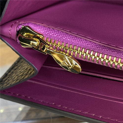 High Quality Luxury Louis Vuitton Capucines Wallet product detail