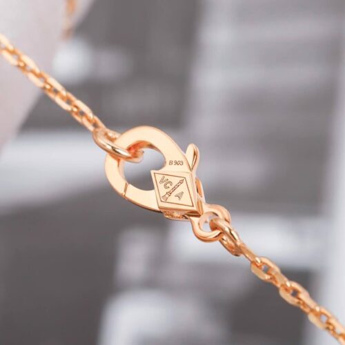High Quality Luxury Van Cleef  Arpels 18K Rose Gold Carnelian Onyx Lucky Spring Closed Wing Ladybug Bracelet product detail
