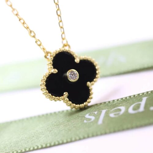 High Quality Luxury Van Cleef  Arpels 18K Yellow Gold Diamond Black Onyx Vintage Alhambra Pendant Necklace product detail