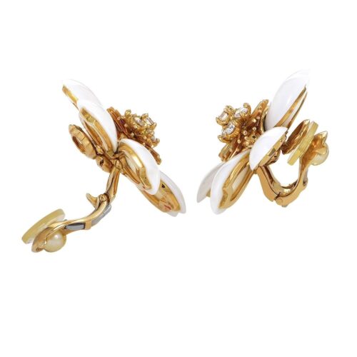 High Quality Luxury Van Cleef  Arpels Rose De Noel Diamond And White Coral Flower Yellow Gold product detail