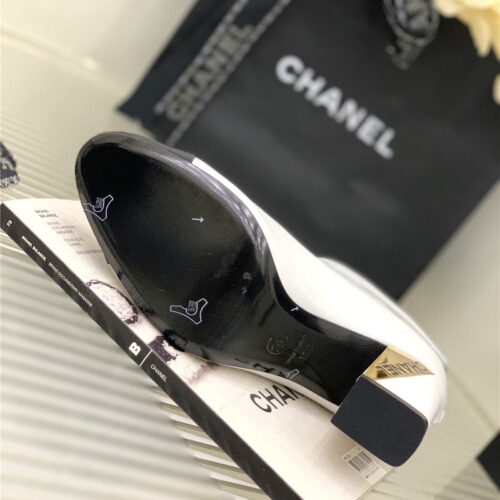 High Quality Luxury Chanel Chunky Heel Ankle Boots – Style 92006 product detail