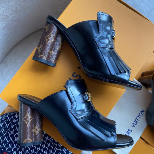High Quality Luxury LV Ankle Boots Shoes Black product detail