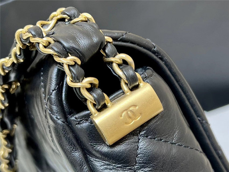 High Quality Luxury Chanel 19 Bag Small product detail