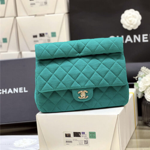 High Quality Luxury Chanel Green Limited Edition Clutch Bag