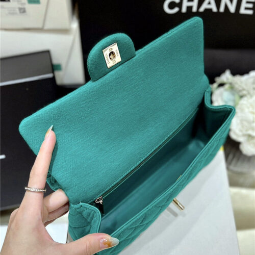 High Quality Luxury Chanel Green Limited Edition Clutch Bag product detail
