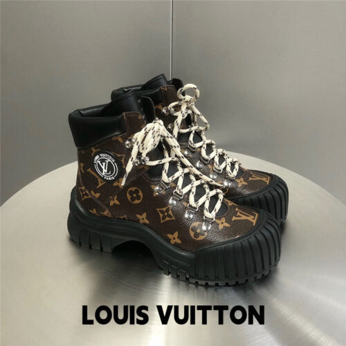High Quality Luxury Louis Vuitton Ruby Flat Ranger Shoes – Style 08643