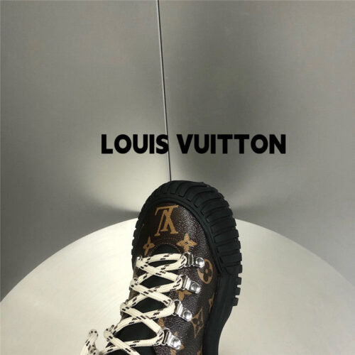 High Quality Luxury Louis Vuitton Ruby Flat Ranger Shoes – Style 08643 product detail