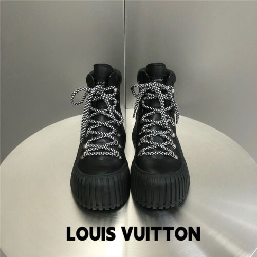 High Quality Luxury Louis Vuitton Ruby Flat Ranger Shoes – Style 51587 product detail