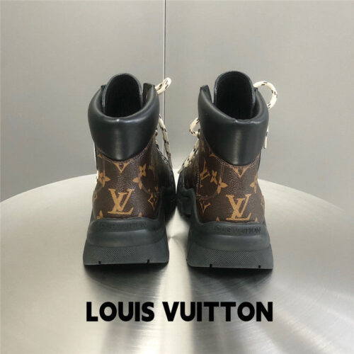 High Quality Luxury Louis Vuitton Ruby Flat Ranger Shoes – Style 08643 product detail