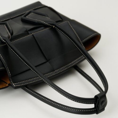 High Quality Luxury Bottega Veneta Arco Mini Leather Tote – Style 29984 product detail