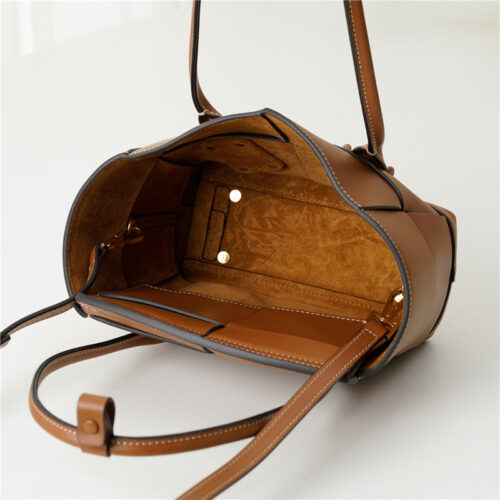 High Quality Luxury Bottega Veneta Arco Mini Leather Tote – Style 29989 product detail
