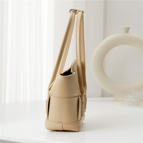 High Quality Luxury Bottega Veneta Arco Mini Leather Tote product detail