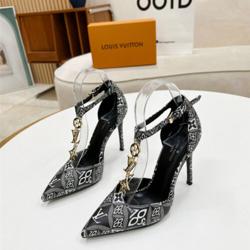 High Quality Luxury Louis Vuitton Metal Chain High Heels – Style 53923