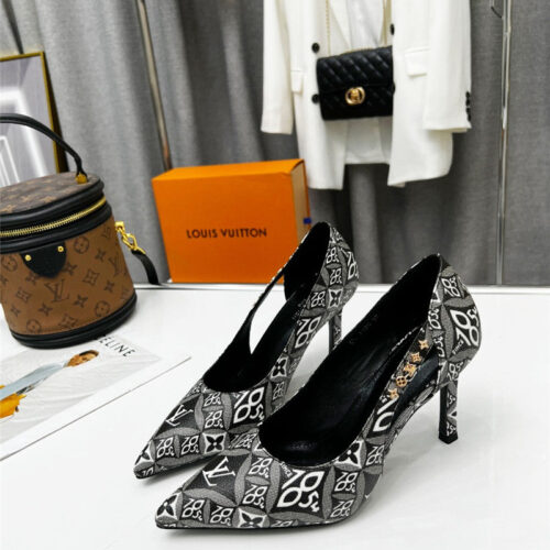 High Quality Luxury Louis Vuitton Metal Buckle High Heels – Style 33027