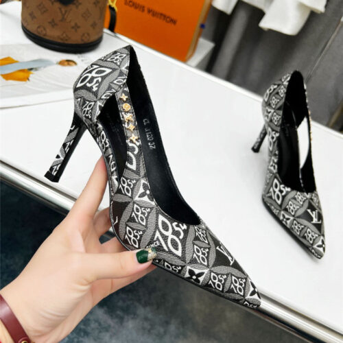 High Quality Luxury Louis Vuitton Metal Buckle High Heels – Style 33027 alternate view