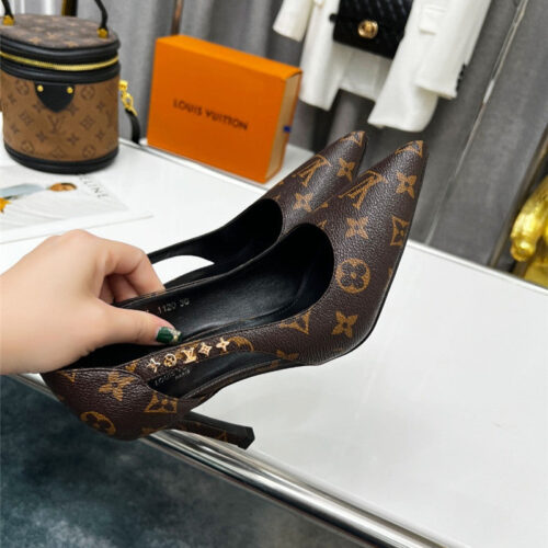 High Quality Luxury Louis Vuitton Metal Buckle High Heels – Style 00259 product detail