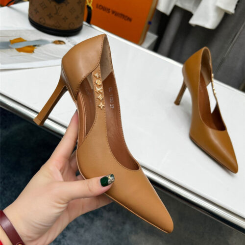High Quality Luxury Louis Vuitton Metal Buckle High Heels – Style 01955 alternate view
