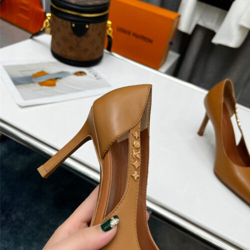 High Quality Luxury Louis Vuitton Metal Buckle High Heels – Style 01955 product detail
