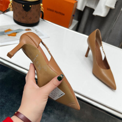 High Quality Luxury Louis Vuitton Metal Buckle High Heels – Style 01955 product detail