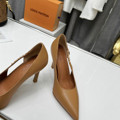 High Quality Luxury Louis Vuitton Metal Buckle High Heels – Style 01955 product detail