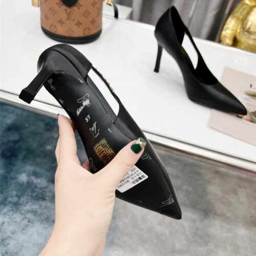 High Quality Luxury Louis Vuitton Metal Buckle High Heels product detail