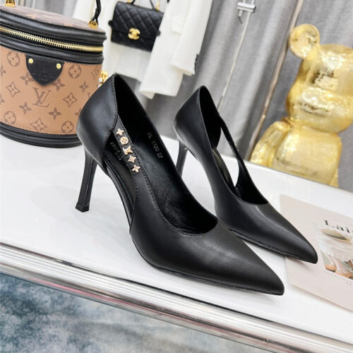 High Quality Luxury Louis Vuitton Metal Buckle High Heels product detail