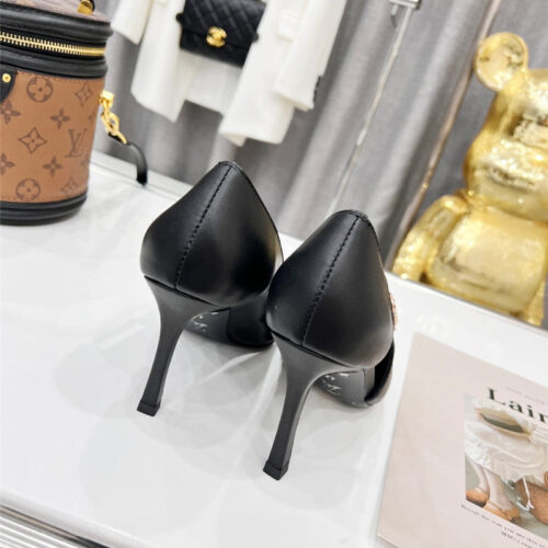High Quality Luxury Louis Vuitton Metal Buckle High Heels product detail