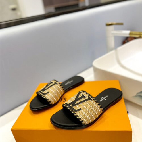 High Quality Luxury Louis Vuitton Logo Flat Slippers – Style 87299 alternate view