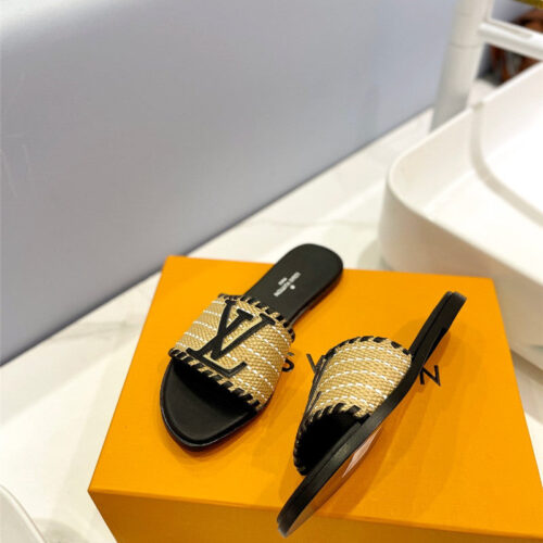 High Quality Luxury Louis Vuitton Logo Flat Slippers – Style 87299 product detail