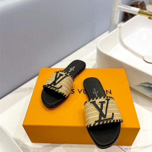 High Quality Luxury Louis Vuitton Logo Flat Slippers – Style 87299 product detail